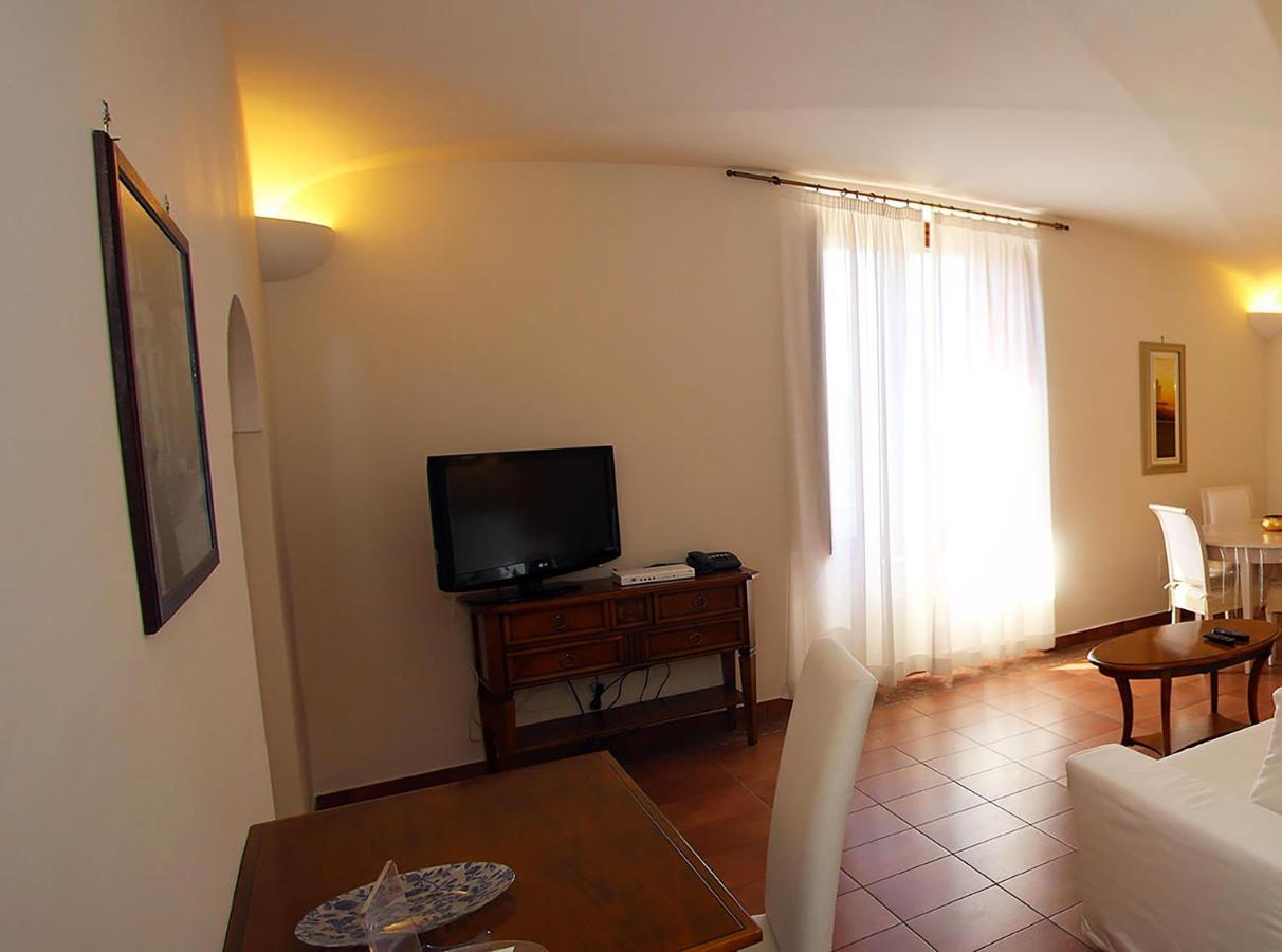 Palazzo Iaquinto Apartment Санта Мария ди Кастелабате Екстериор снимка