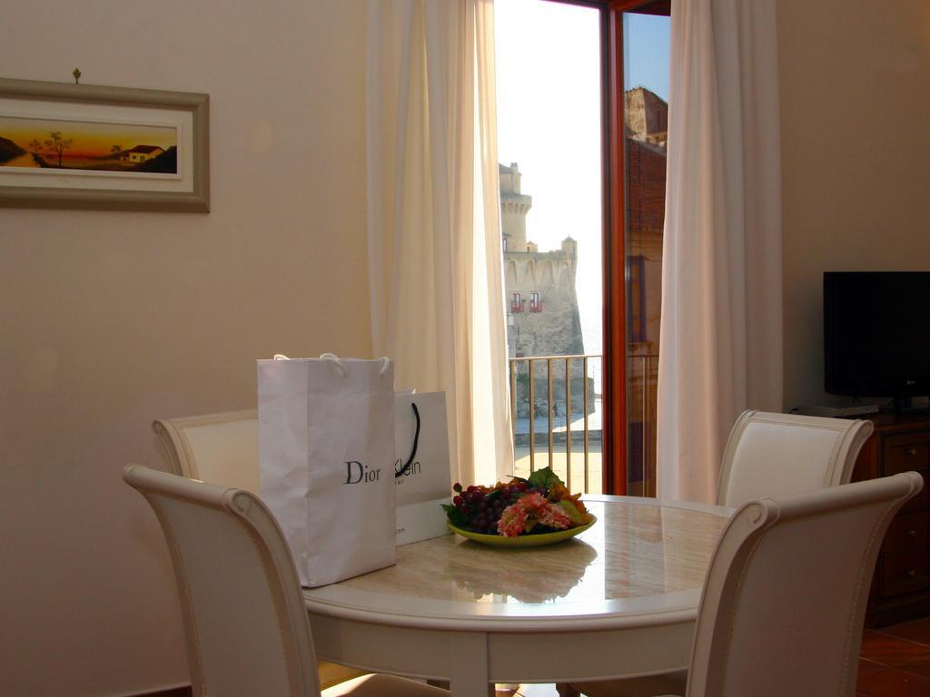 Palazzo Iaquinto Apartment Санта Мария ди Кастелабате Екстериор снимка