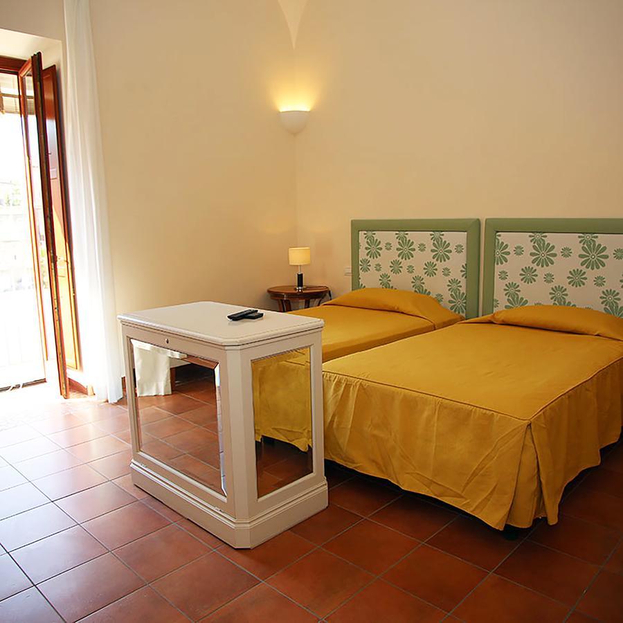 Palazzo Iaquinto Apartment Санта Мария ди Кастелабате Екстериор снимка